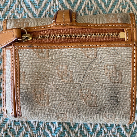 🌺Dooney & Bourke Signature Logo Purse & Wallet Set (Tan) w/Silver Hardware. - Picture 9 of 14